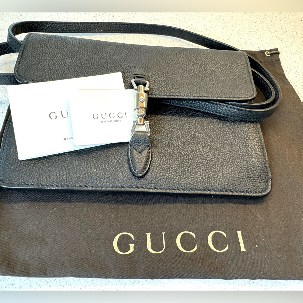 Gucci Black Leather Jackie Crossbody Piston Bag